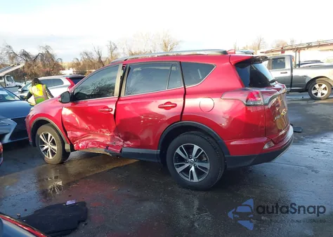 2017 Toyota Rav4 Xle z USA, uszkodzony, nr VIN JTMRFREV9HJ145428